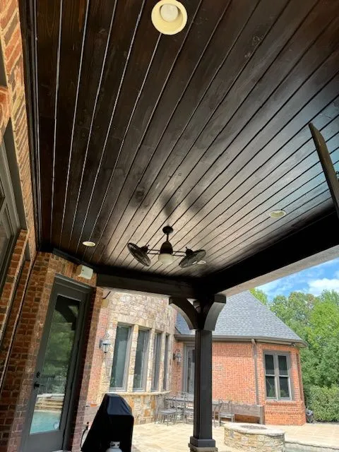 Exterior detail painting